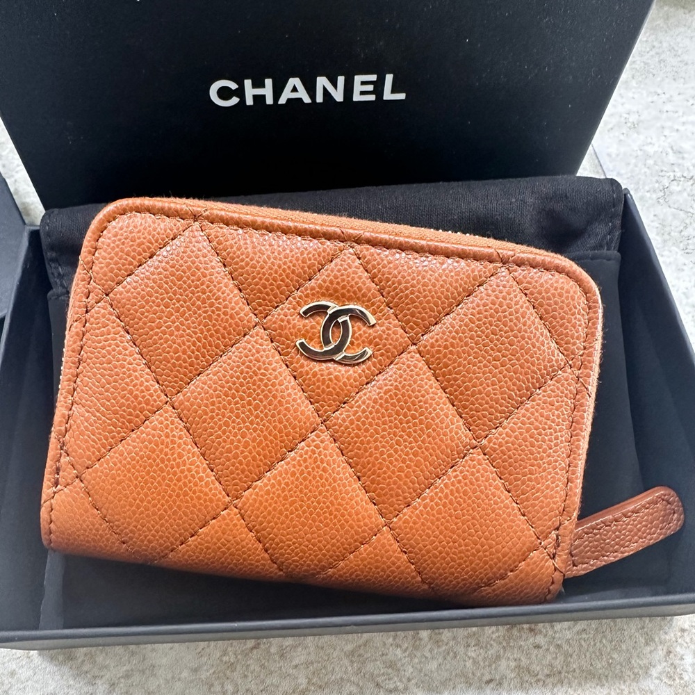 Chanel Caramel Caviar Zippy Card Holder